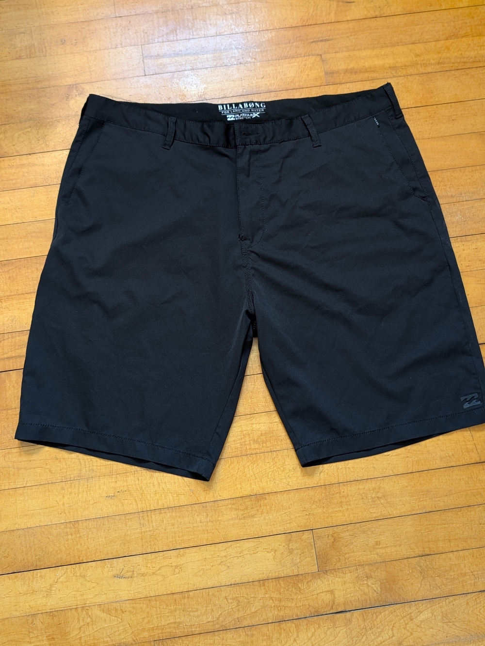 Billabong Men's Size 40 Black Walkshorts